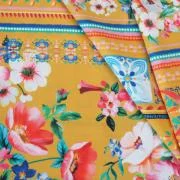 Изображение Плательная ткань, вискоза, цветы на горчичном