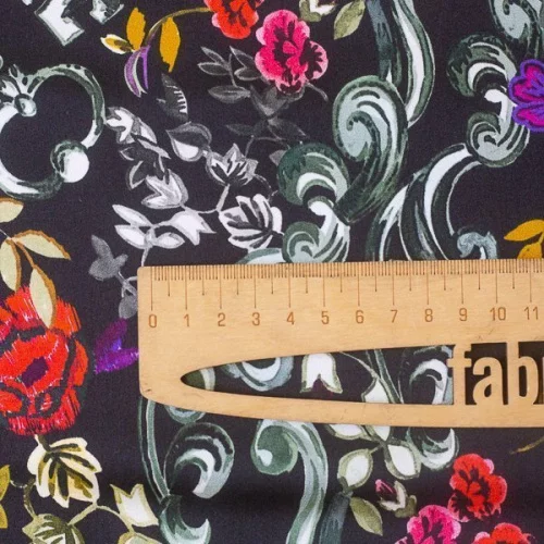 Изображение Шелк купон вензеля, цветы, дизайн D&G