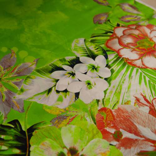 Изображение Атласный шелк натуральный стрейч, тропики лайм цветы