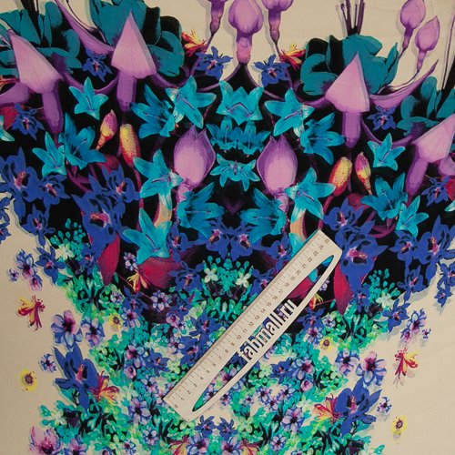 Изображение Натуральный шелк, яркие цветы, подписной дизайн ROBERTO CAVALLI