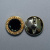 Изображение Пуговица для шубы круглая со стразами, дизайн темный изумруд в золоте, 3.8 см
