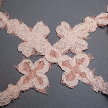 Тесьма из хлопкового шнура розовая