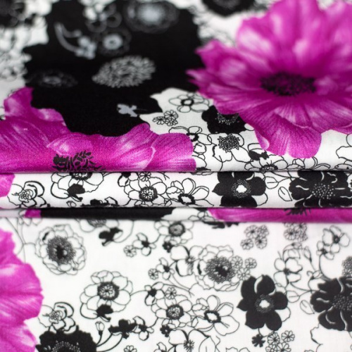 Изображение Сатин черно-белый, яркие цветы, дизайн PIERRE CARDIN