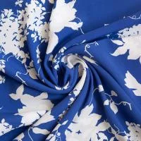 Изображение Плательная ткань, вискоза, белые цветы на синем, дизайн MAX MARA