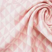 Изображение Плательная ткань, вискоза, бело-розовые треугольники